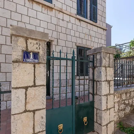 Zeus Faber Apartment-luksuzna Oaza U Centru Grada Apartment *